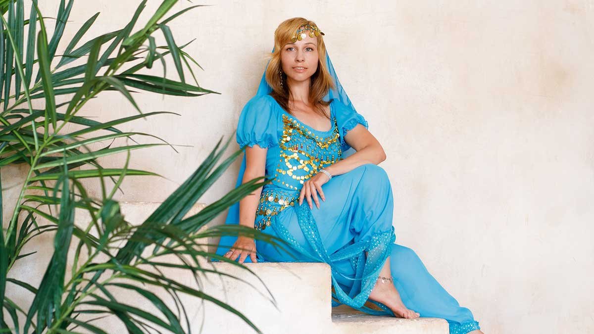 is it safe for a woman to travel to Morocco